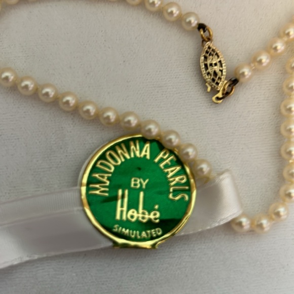 Hobe’ Pearls Majorca Spain.Cultured Simulated Madonna Pearls.15”strand.Knotted. - Picture 8 of 9